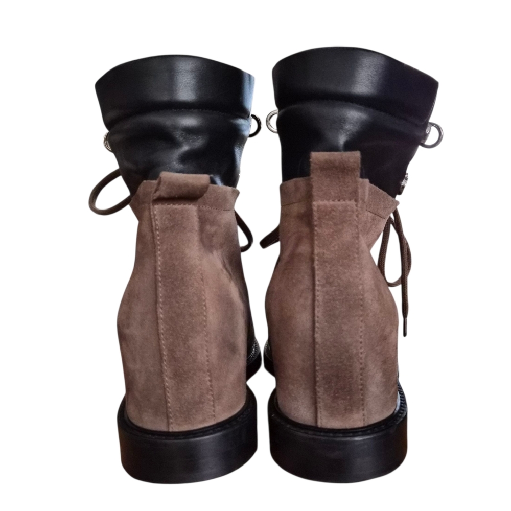 Aquatalia Boots Clarisa Suede Brown and Leather Italian Ankle Boots sz 8.5 - Picture 5 of 11
